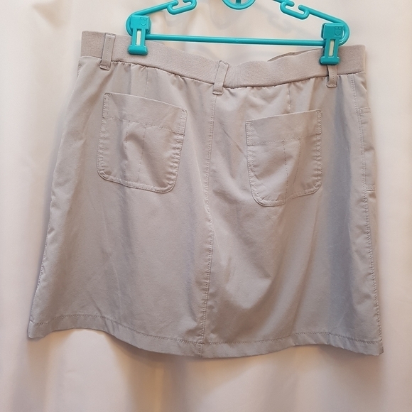 Riders by Lee women's size 16 skirt skort soft waisted light weight pull on EUC - Picture 2 of 5
